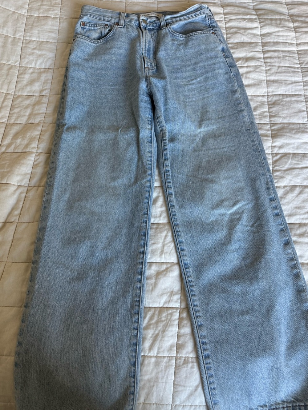 Aritzia Denim Forum the Farrah Hi Rise Wide Leg Jean